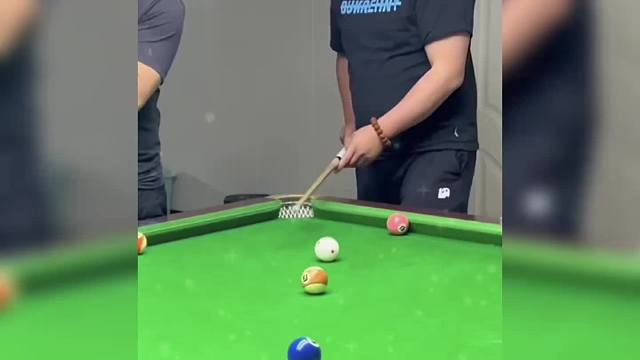 台球打成道具赛 一局台球打出了800个心眼子#万万没想到