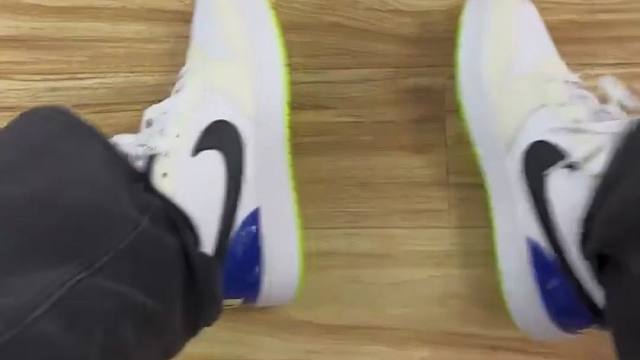 校园潮鞋穿搭 不费力满满的青春感