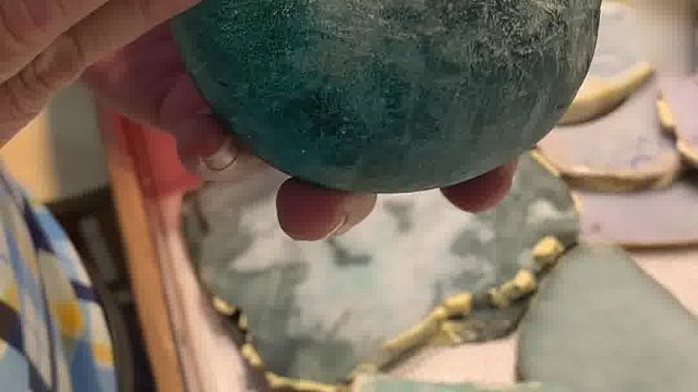 这个就是天然玻璃球