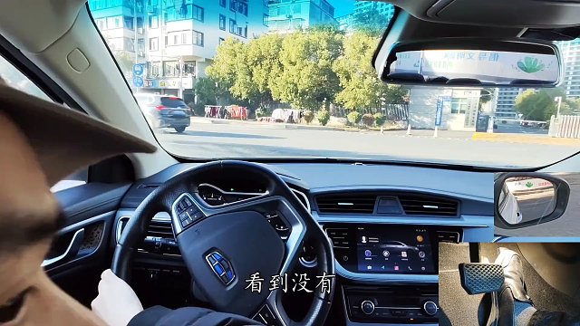 新手练车，学开车前先练好心态，司机绝不受情绪影响。