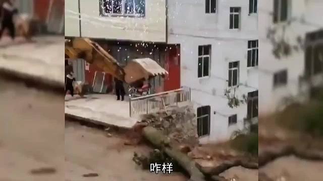 艺高人胆大呀，换别人早跑了