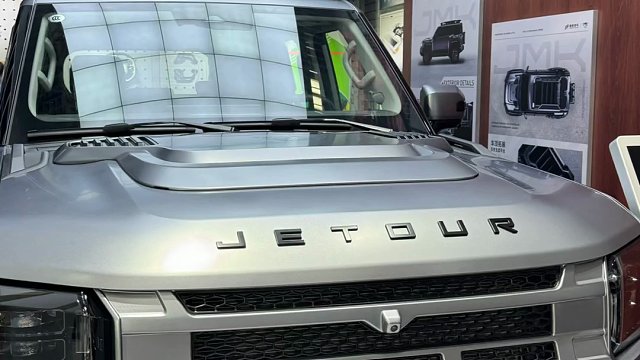 这机械战警一样的油箱盖！