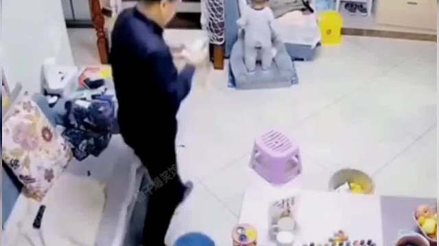 128. 盘点生活中的那些超人爸爸，父爱如山，这一刻他是最帅的！