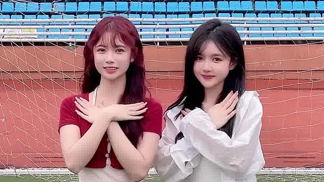 听说男生喜欢左边 女生喜欢右边