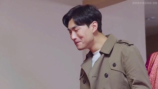 背黑锅爆笑合集：6岁小孩居然在公交车上让老爸背黑锅，太逗了！