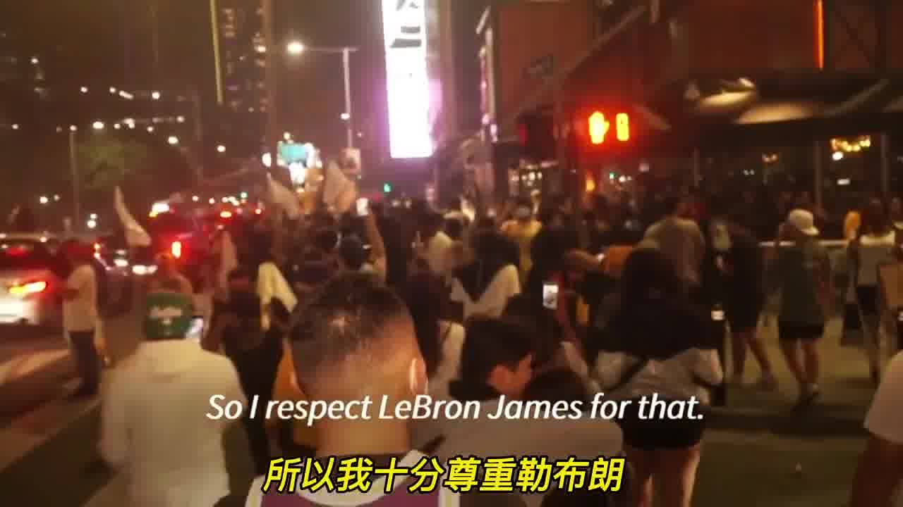 球迷深情致谢詹姆斯