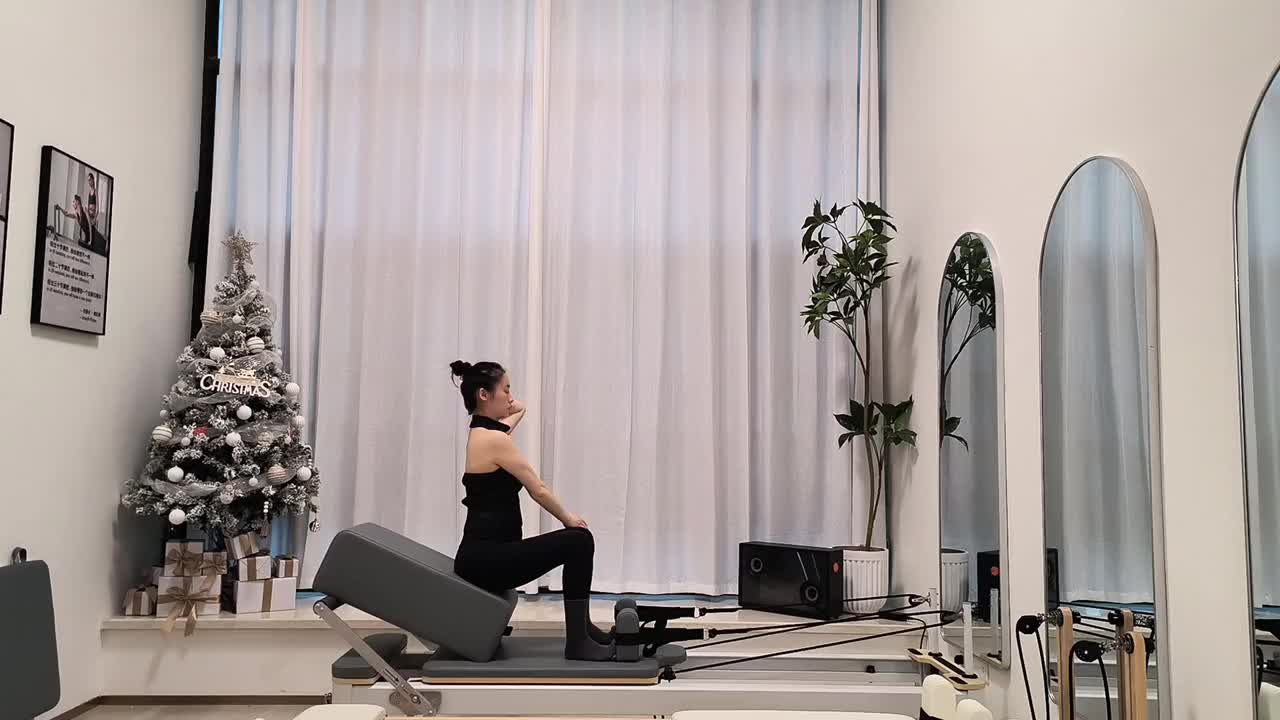 #普拉提 #脊柱灵活 #孕期运动 #孕产普拉提 #让运动成为习惯 每天动一动，身体更轻松，长盒子可以