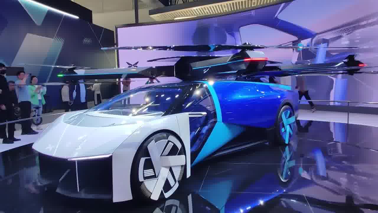 5月15-20日，来青岛国际会展中心看更多新能源汽车 原地起飞，太酷了#北京车展 