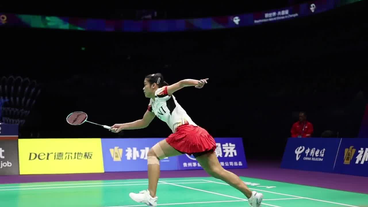 2-0战胜因达农，玛丽斯卡为印尼女队拿下第一分。#汤尤杯