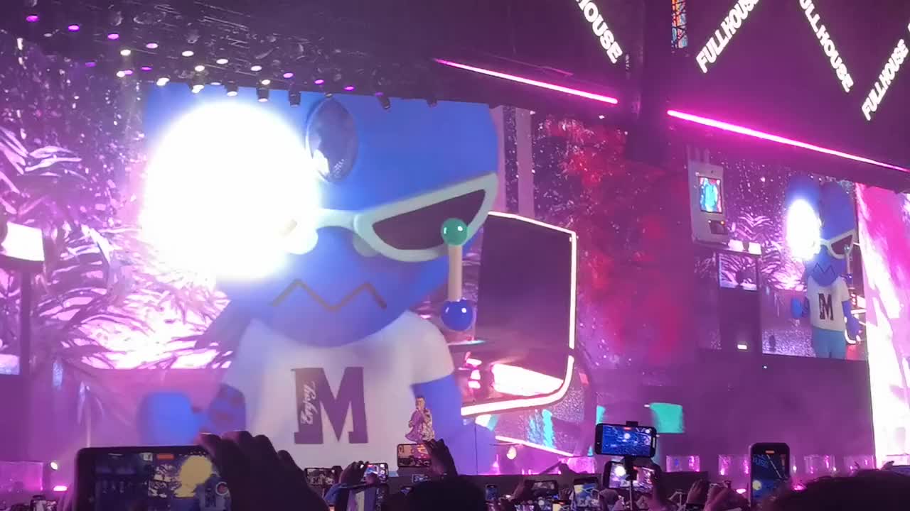 满堂音乐节｜KNOWKNOW 现场版大合唱#音乐节 #嗨翻全场 #炸裂现场 #现场版live #满堂