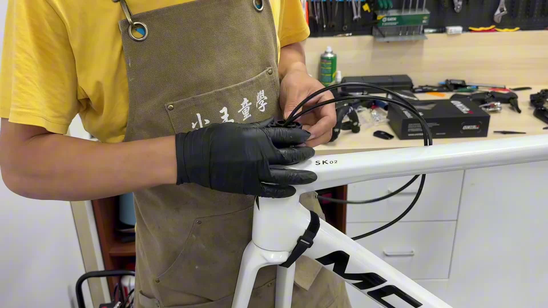 组装小王童学同款马克罗破风公路车。#骑行 #公路车 #公路车组装