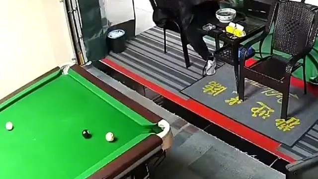 盘点那些台球带师的神操作，我这一杆叫小心杆！
