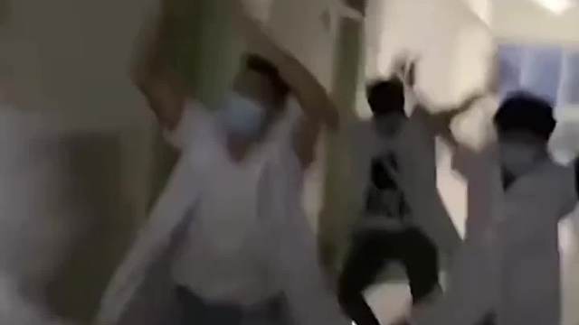 大学生为了完成作业竟网上问诊