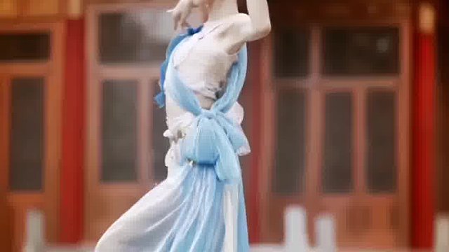 可以假装为我着迷一次吗？