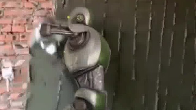 小东西脾气还挺大