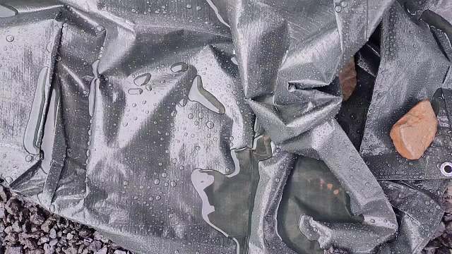 骑行西藏，下雨了，剪子弯露营