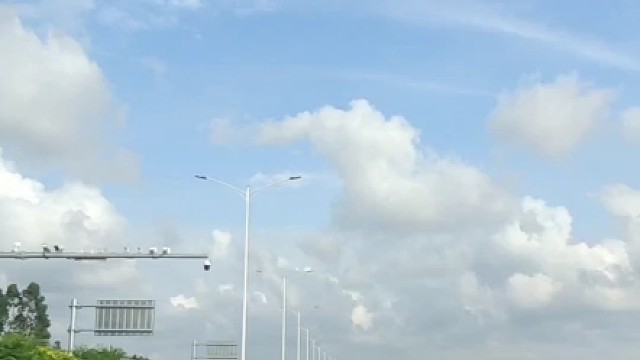 开车遇到碰瓷的怎么处理#碰瓷 #开车注意安全