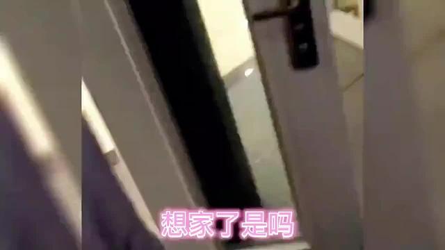 311. 盘点过年偷偷回家感人瞬间，不管多忙，都要回家陪亲人