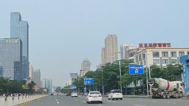 对付碰瓷的大招来了#对付碰瓷#每天一个用车小知识 #碰瓷儿碰上高手了