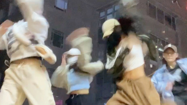 “Girls never die 就算跌倒也会站起”