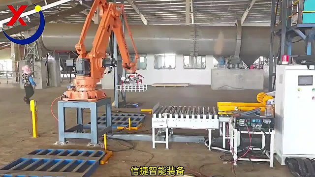 制造业的危机是没有年轻人愿意进厂，所以逐步用机器人代替人工进行重复性劳动1