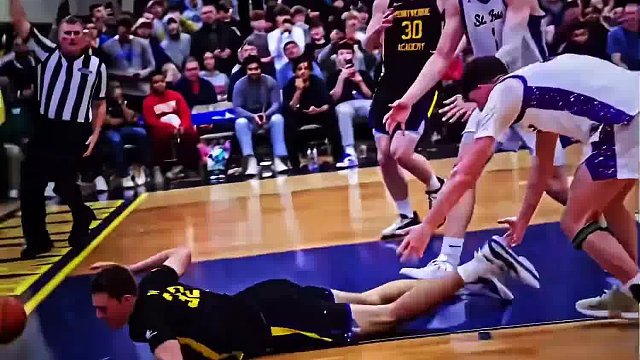 艾特出球场上比他还硬的兄弟！