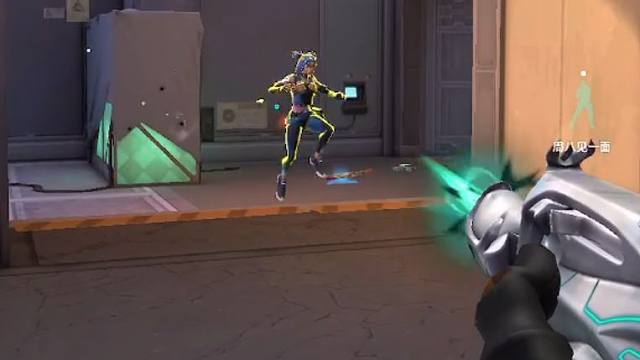 抱歉霓虹，我是高敏玩家