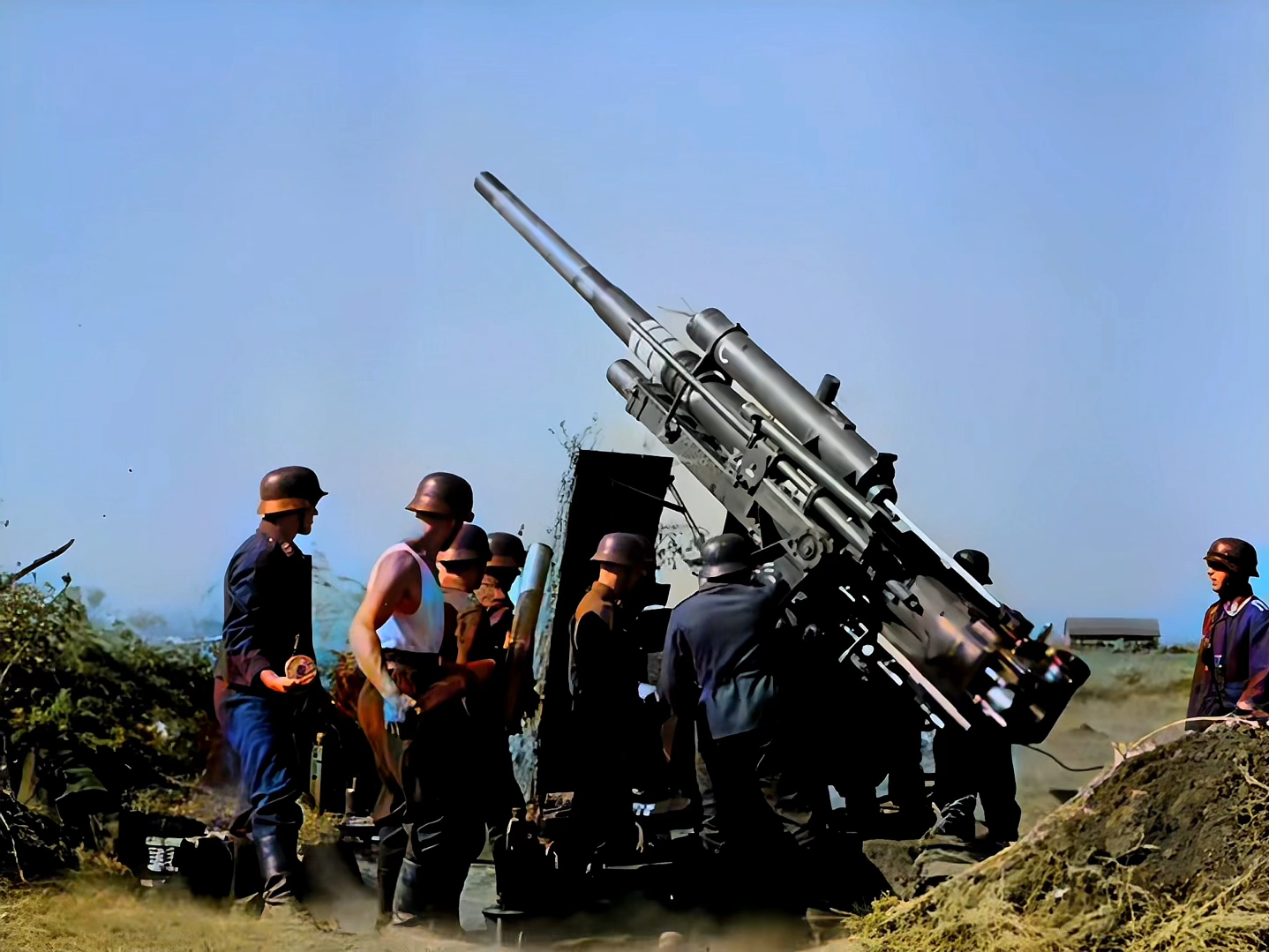 二战：盟军登陆诺曼底、德军大炮打飞机。