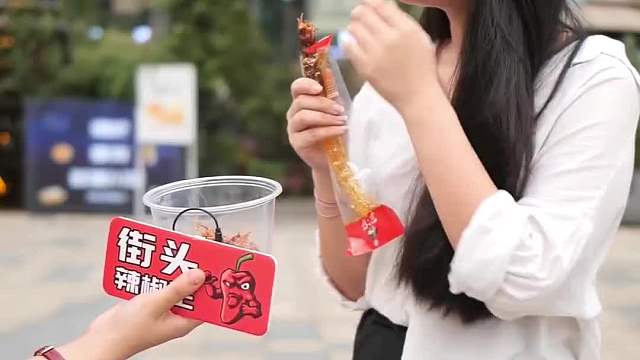 181_小姐姐这头发应该可以养活一家理发店吧！