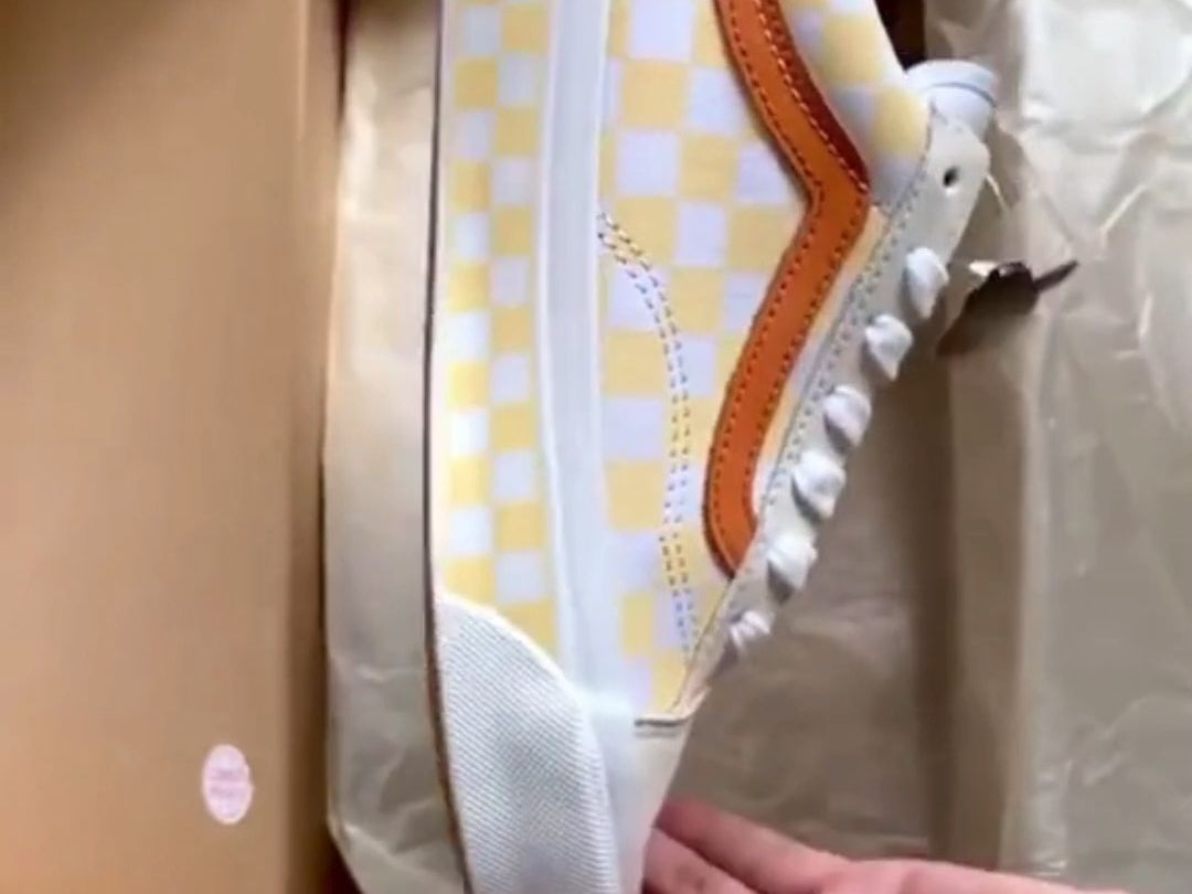 你的鞋柜缺了双vans