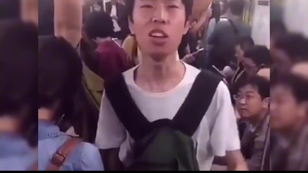 198_3.那些现实中的社交悍匪，隔着屏幕都感觉尴尬