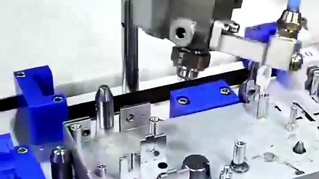 门锁锁体自动组装生产线，8小时2000 个