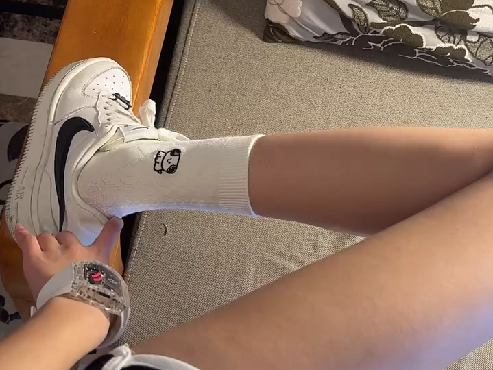 好可爱的小狗呀 #美腿袜