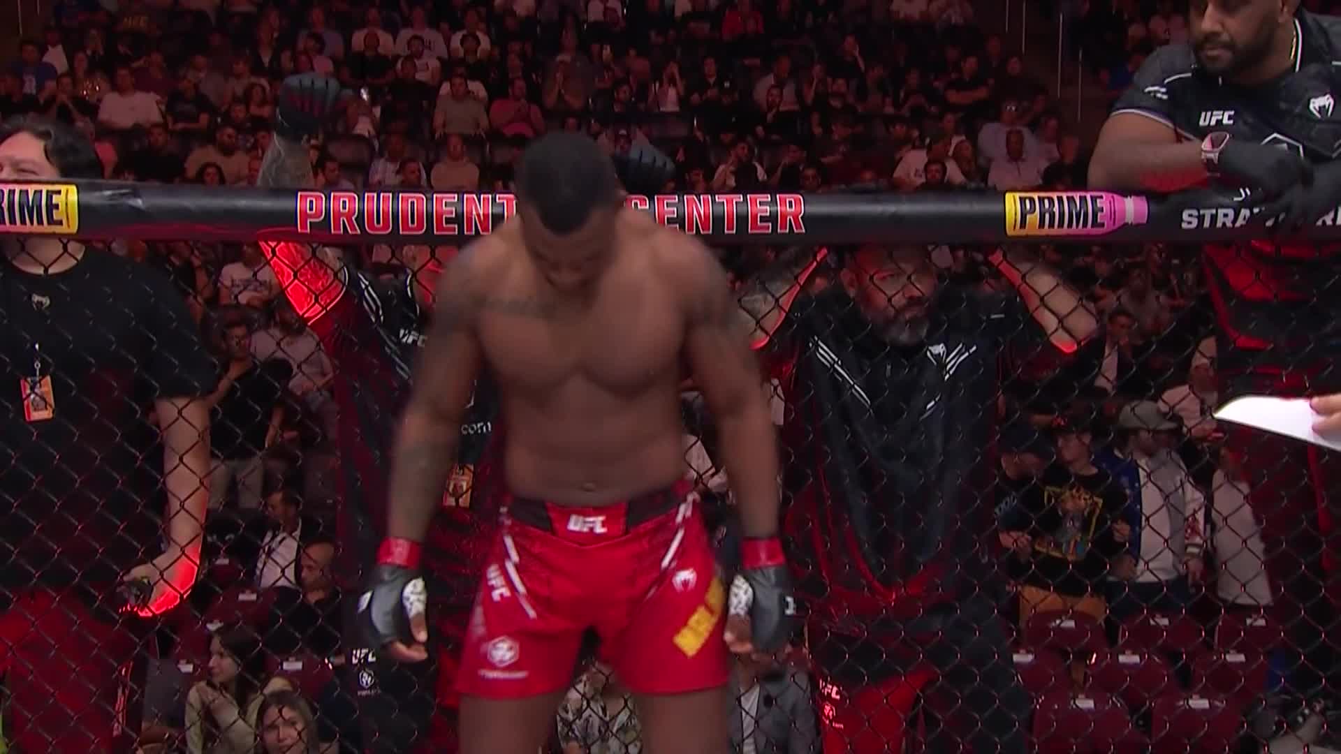 UFC302 杰尔顿·阿尔梅达 VS 亚历山大·罗曼诺夫 清流