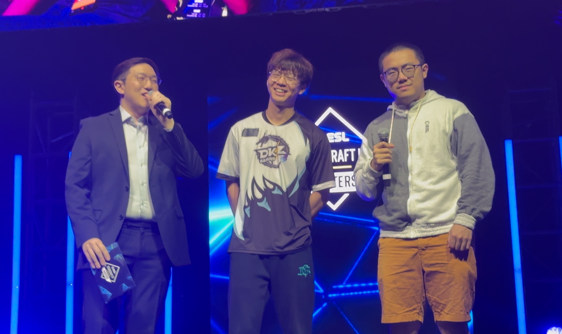 现场实拍李培楠达拉斯星际2打进半决赛获胜瞬间！