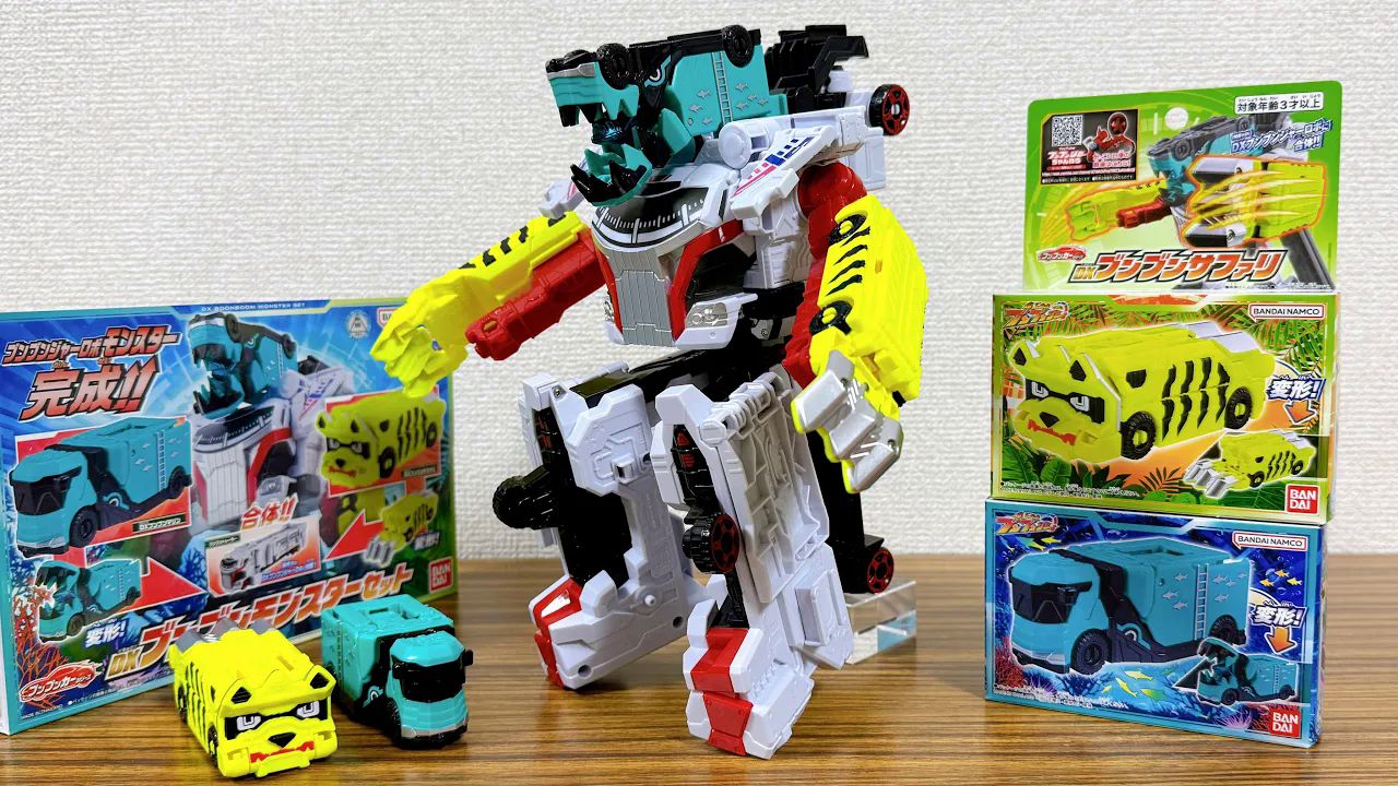 【leon试玩】教你DX怪兽变身的诀窍！爆上战队DX奔奔怪兽套装测评 水族馆车&游猎巴士