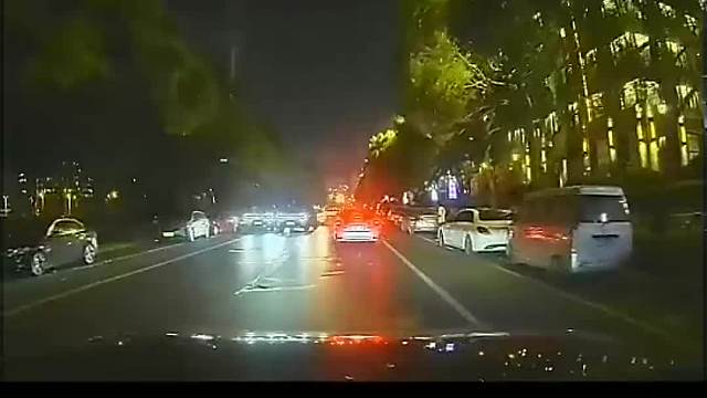 前女友国庆节偷袭向我表白，关键时刻意想不到的事发生了...