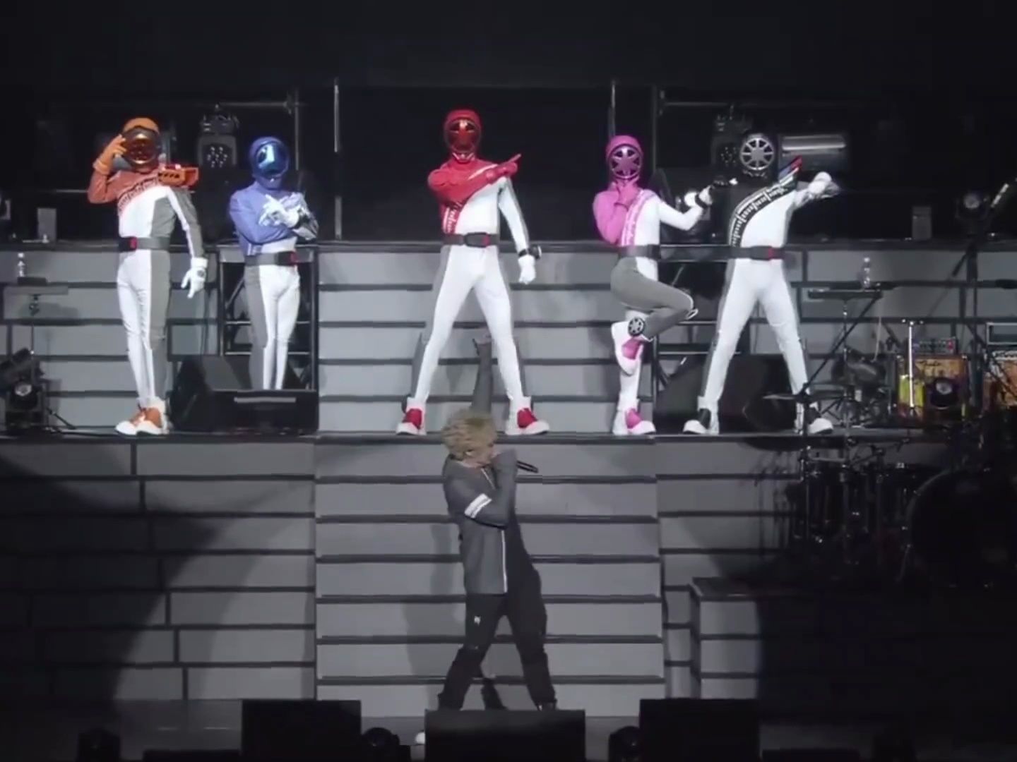 【爆上战队奔奔者】这次OP绝对是真的了！（转载）