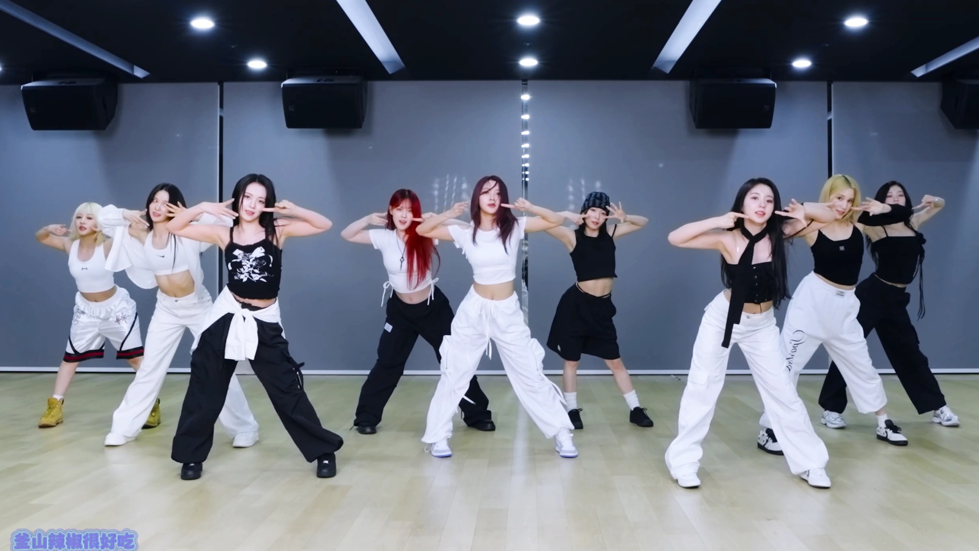 『4K镜面扒舞』Kep1er最新回归曲Shooting star镜面放大练习室 放大+加亮+替换音源