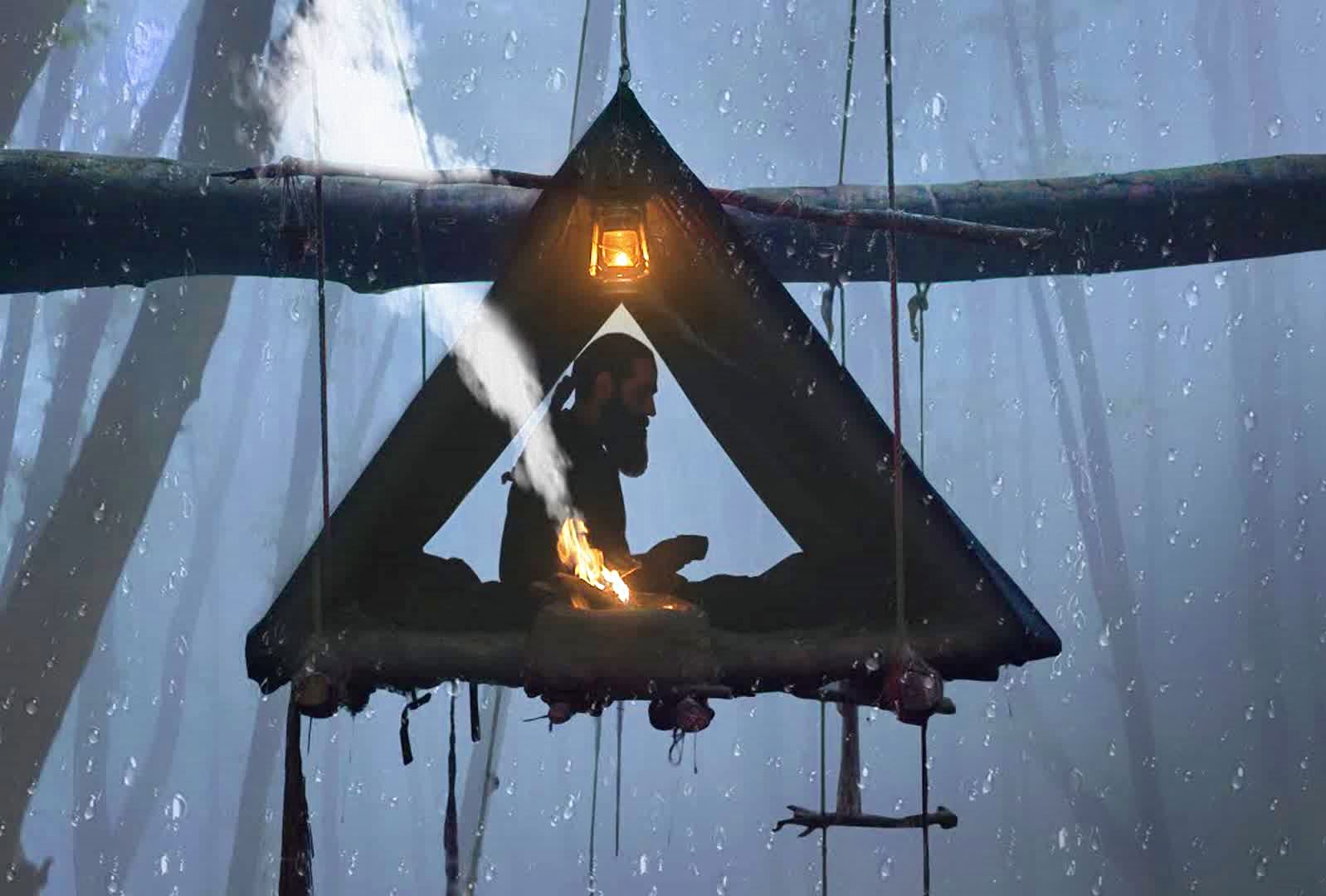 在梦幻般的雨林中旅行，幸好会点手艺绝活，把自己安全吊在了树上