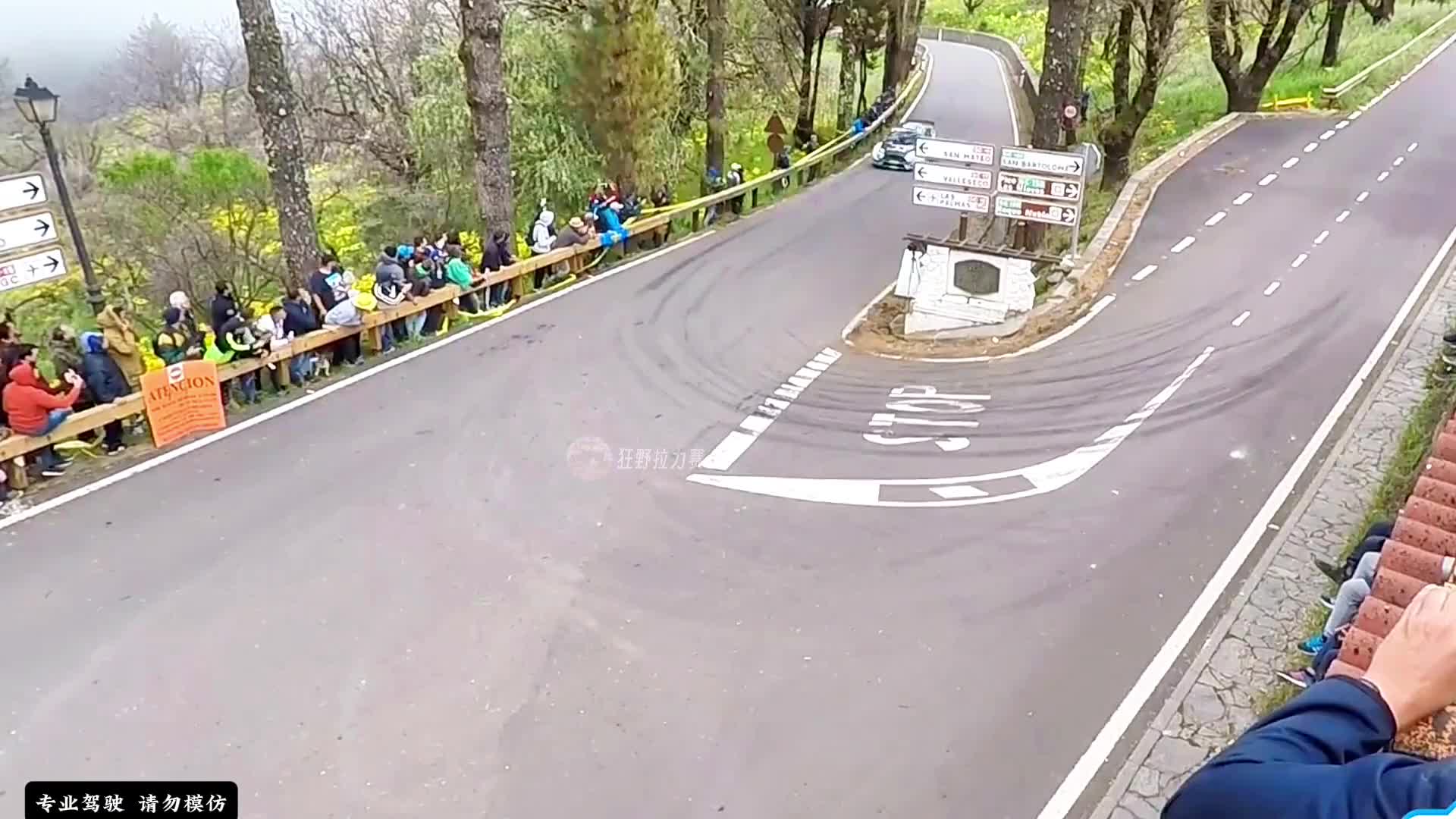 同样的弯道，不同的车手看看哪一个过弯用时最短