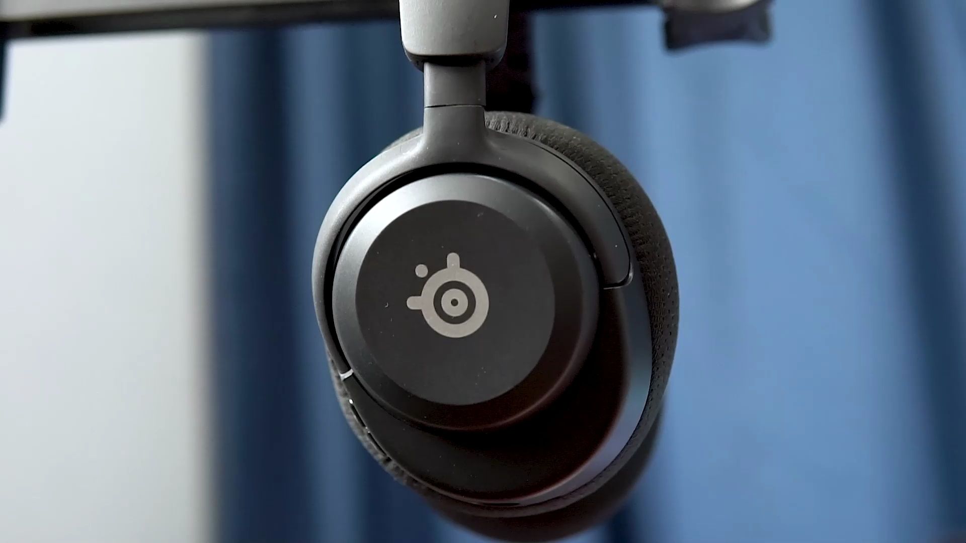 全平台+超轻 堪称耳机界狗屁王，赛睿寒冰Nova5无线上手体验