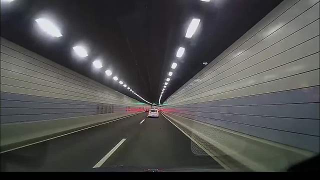 如何通过股市判断一个行业的就业前景？