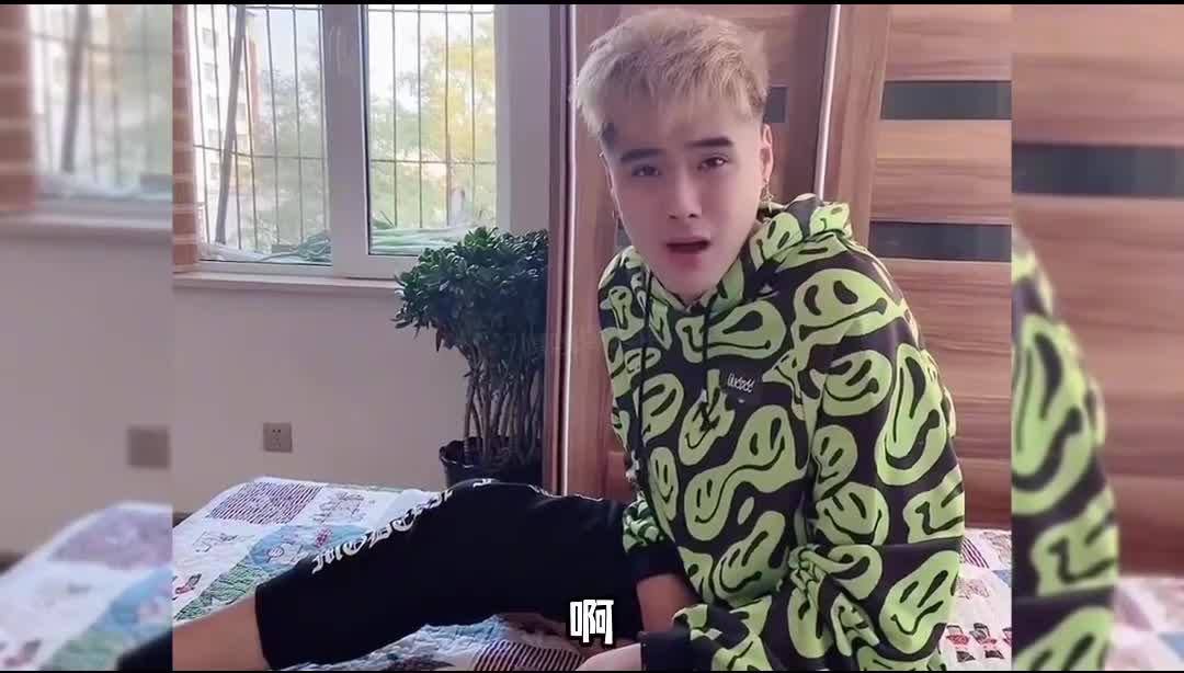 656_2.在父母面前凶老婆的下场，老妈拳打脚踢一顿骂，老公只能认怂