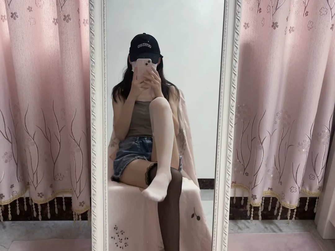 这腿不蹬三轮车可惜了 #ootd穿搭 #大长腿