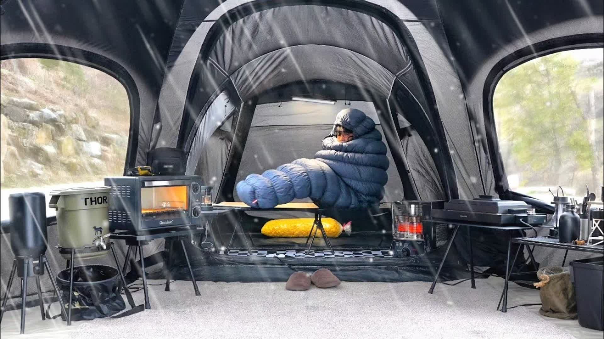 这才是土豪公子哥，载着几十万的奢华装备露营，光装备都要弄半天