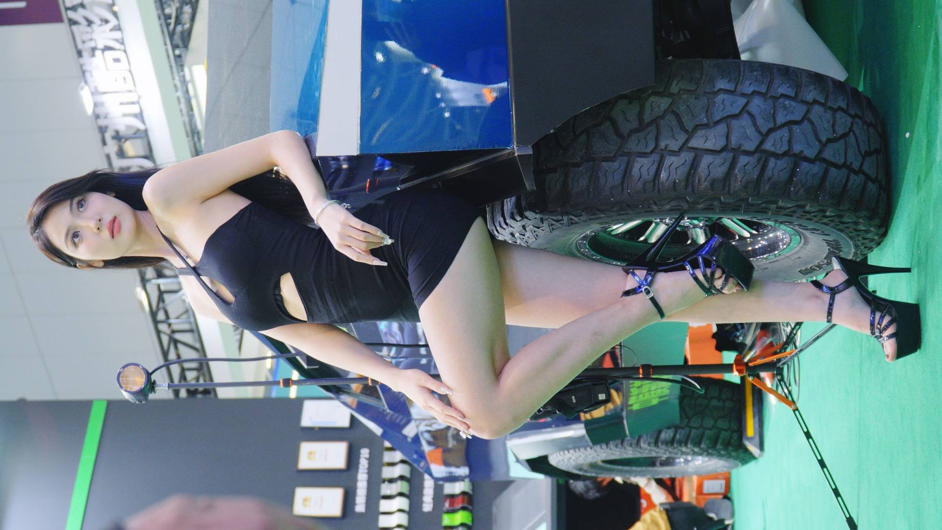 【忆心】2024深圳改装车展 车模 80