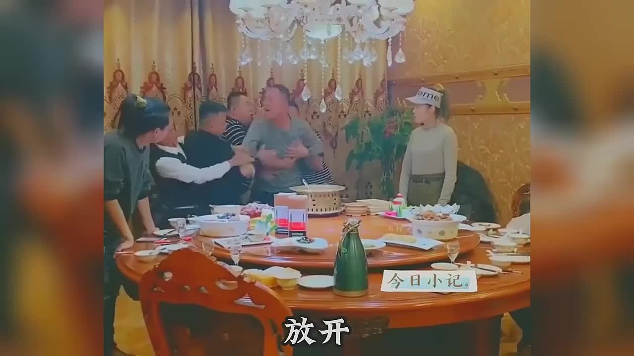 743. 盘点那些瞬间秒怂的人类，认怂只需一秒，还呜呜轩轩的