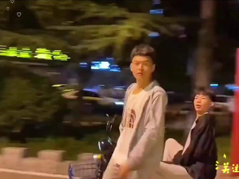 54. 盘点那些见色起意的人，咱就说能不能收敛一点，别太明显了