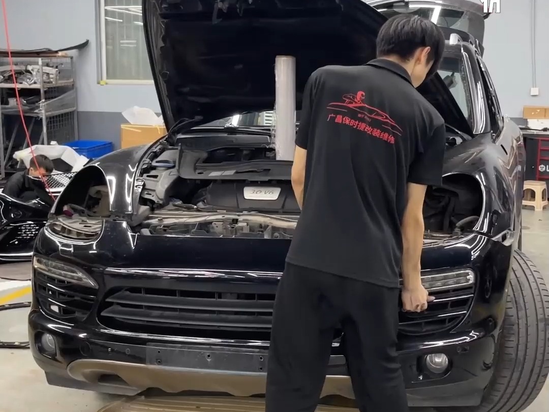 13款保时捷卡宴老车翻新过程